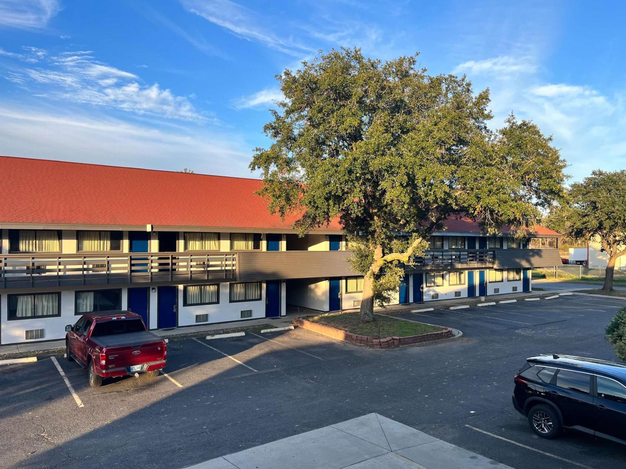 Studio 6 Suites Shreveport, La Industrial Loop Exterior photo